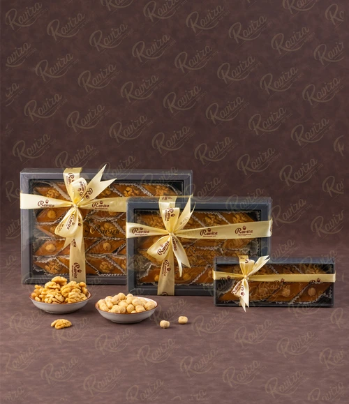 Paxlava assortisi (fındıq və qoz ilə)